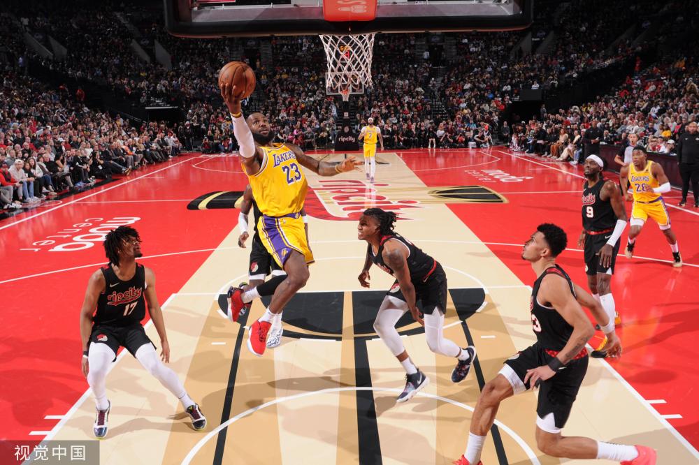 他凭借灵活 他凭借灵活