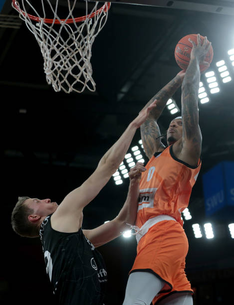 异常冷静 异常冷静