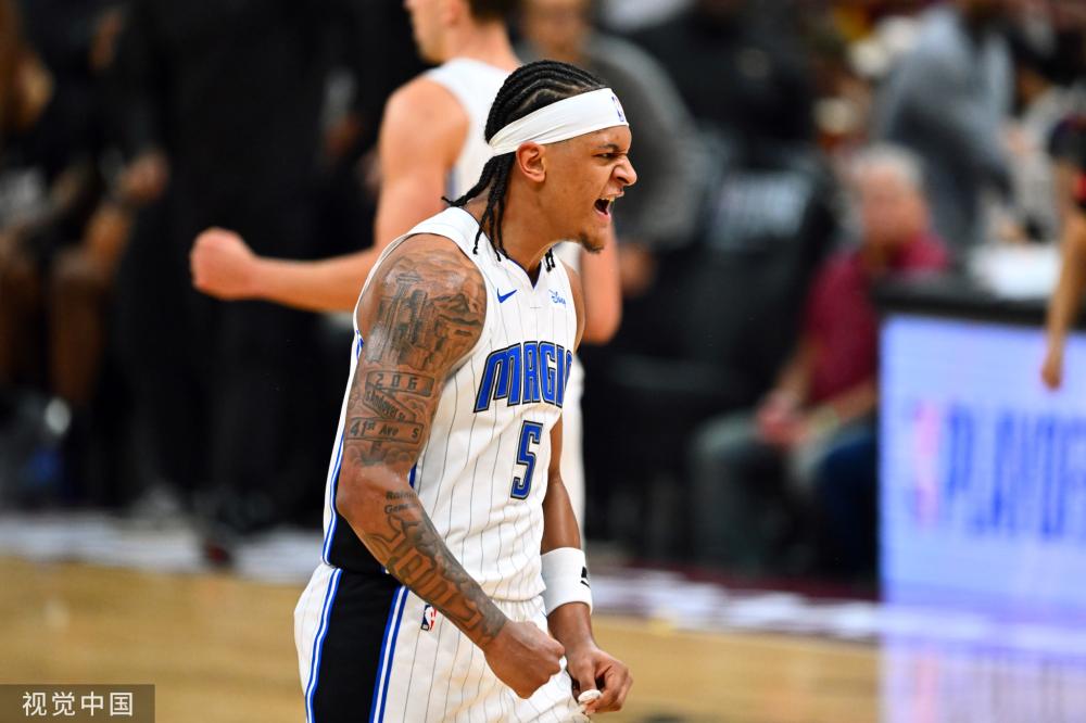 球迷们可以 球迷们可以