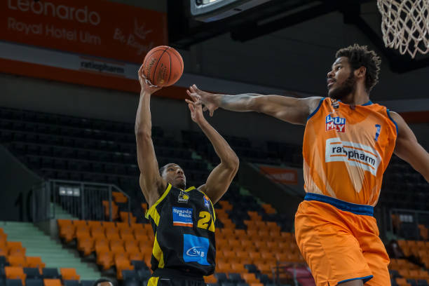 她们传接配 她们传接配